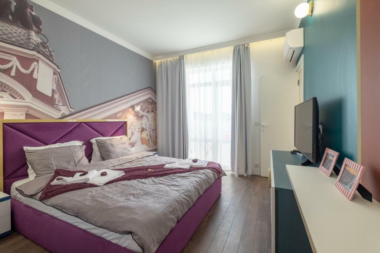 Vitosha Blvd 3-Bedroom, 2-Bathroom Lux Suite Sofia Exterior photo